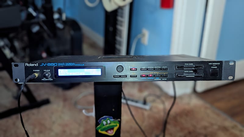 Roland JV-880 Multi Timbral Synthesizer Module | Reverb