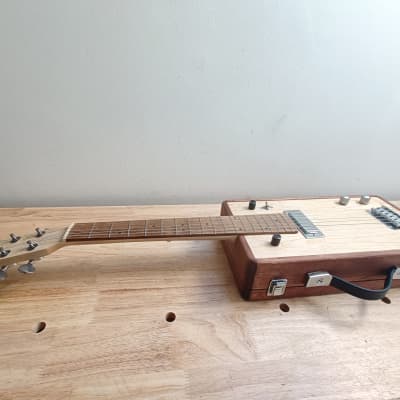 No brand  Cigarbox guitar with a built-in amplifier  2024 image 3