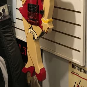 Johnson Betty Boop Guitar 1985 image 8