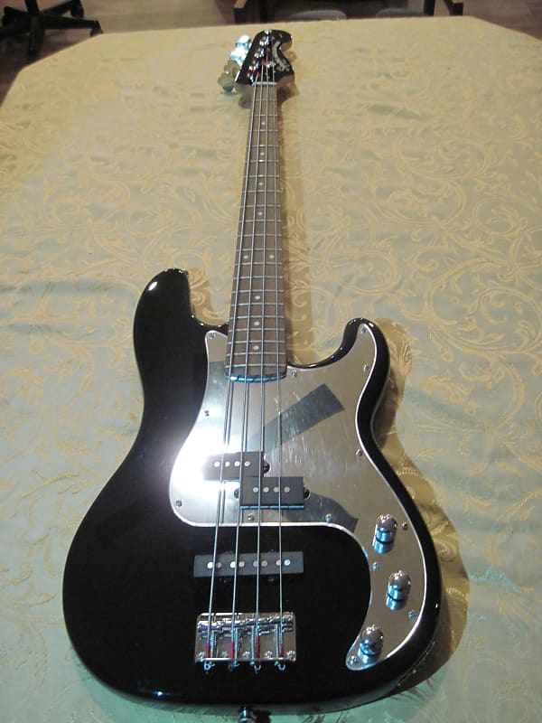 Fender Squier 