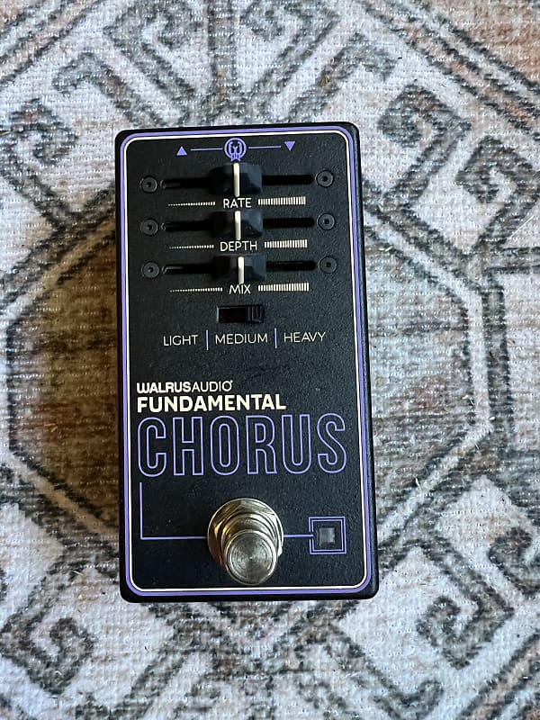 Walrus Audio Fundamental Chorus