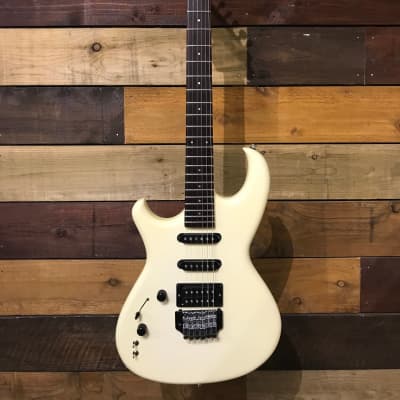Aria Pro II Mega Metal Stage III in White (LH) 1980's MIJ image 8