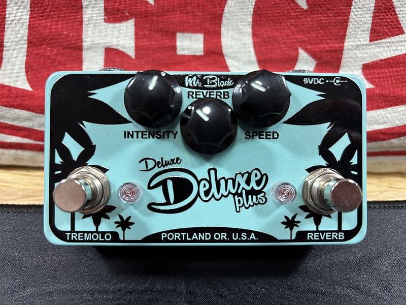 Mr. Black Deluxe DeluxePlus