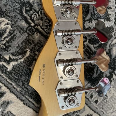 Fender Vintera '60s Jazz Bass with Pau Ferro Fretboard 2019 - Present - 3-Color Sunburst MX22170967 image 9