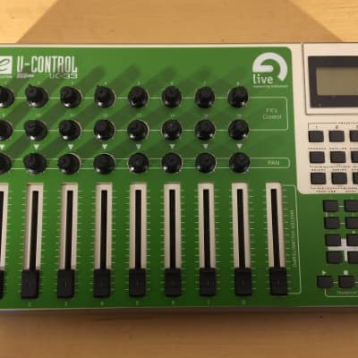 Evolution U-Control UC-33 Midi Controller + Overlays | Reverb