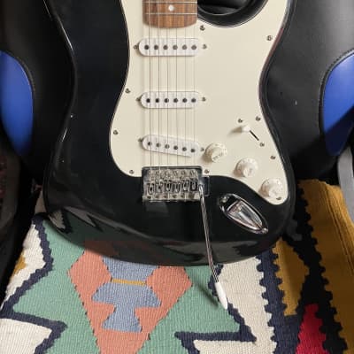 Fender Squier Stratocaster image 2