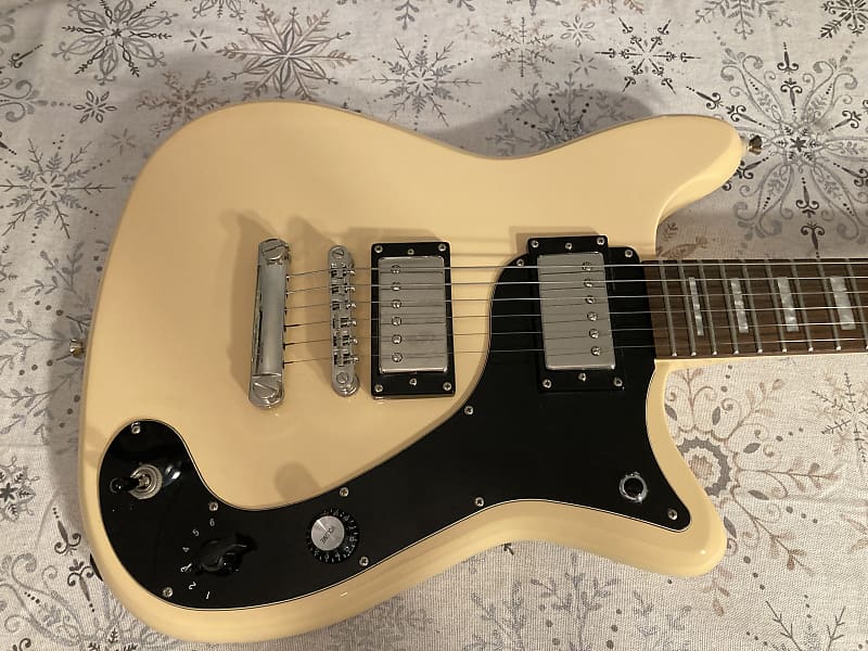 Epiphone Wilshire Phantomatic (2011 - 2019)