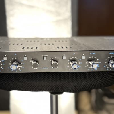 API 5500 Dual 4-Band Equalizer | Reverb