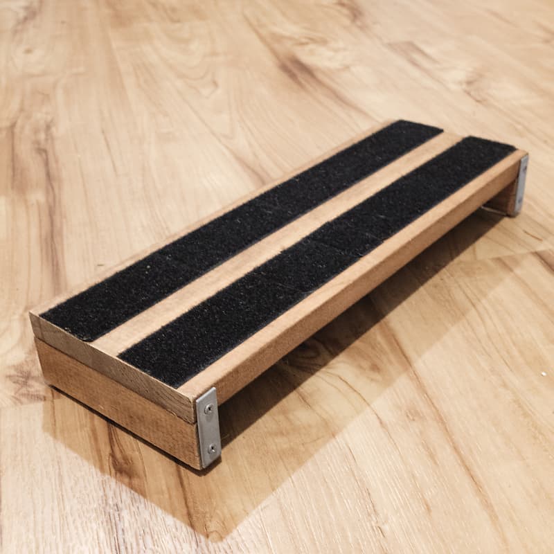 Guitar Pedal Board Custom 5.5x18 VELCRO® brand