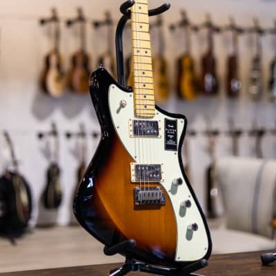 Fender Player Plus Meteora HH - 3-Color Sunburst w/Deluxe Gig Bag - Floor Demo image 2