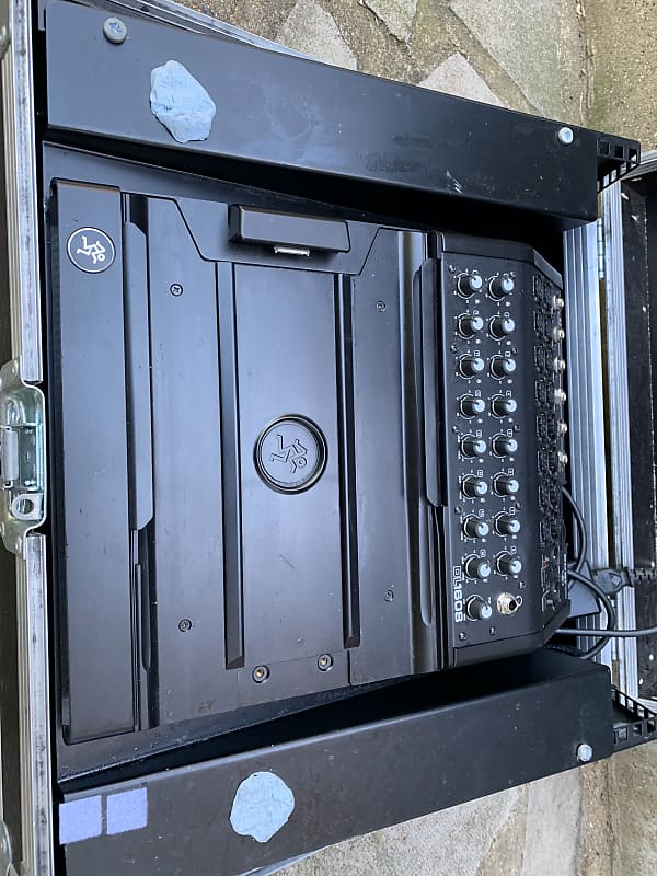 Mackie DL1608 with 30Pin Connector Reverb UK