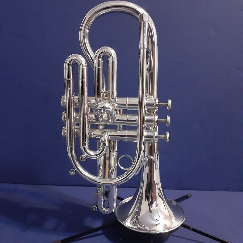 Getzen Eterna 800S Large Bore & Case 1987 Reverb Canada