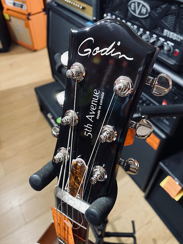 Godin 5th Avenue Uptown T-Armond | Reverb Canada
