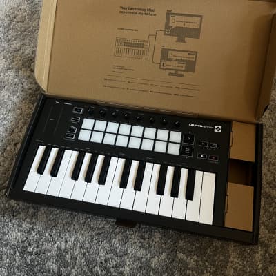 Novation Launchkey Mini MKIII MIDI Keyboard Controller 2019 - Present - Black
