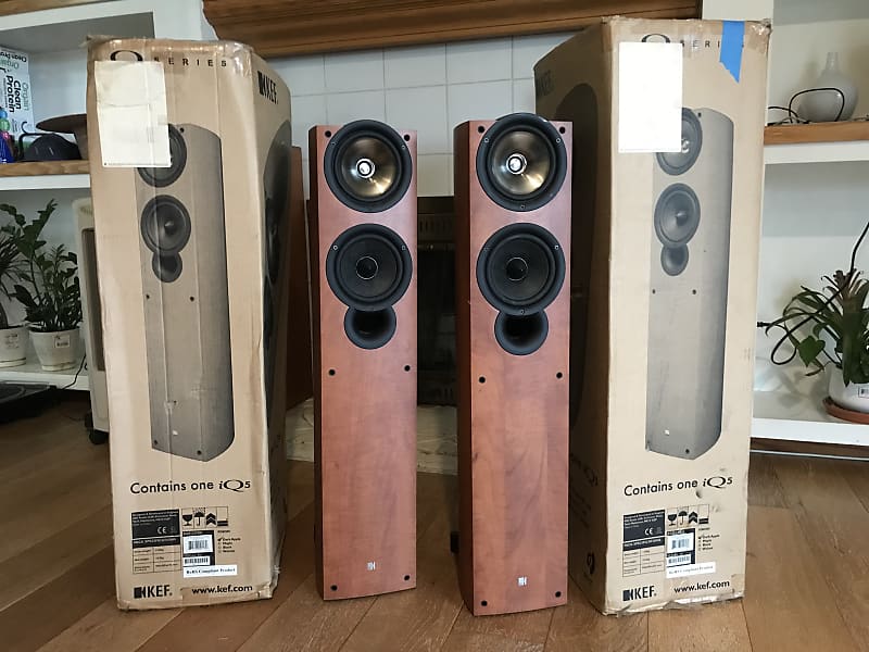 KEF  Q Series iQ5, one pair speakers, excellent condition image 1
