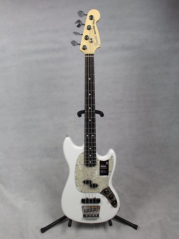 Reverb deals mustang bass