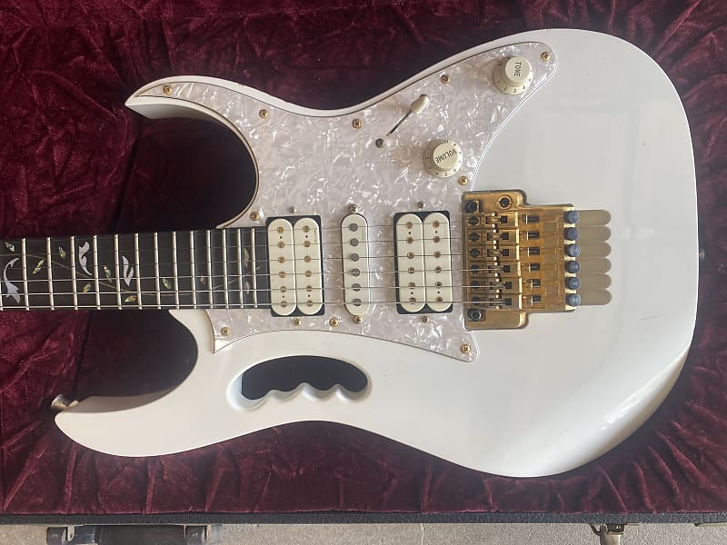 ギター Ibanez jem7v steve vai Ibanez Steve Vai Signature JEM777 Electric Guitar Shocking Pink