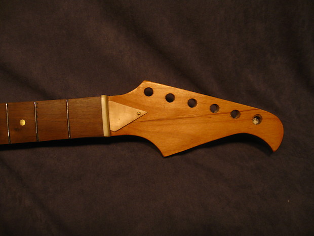 Alder guitar neck shop