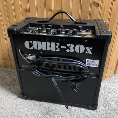 Roland cube 30x for outlet sale