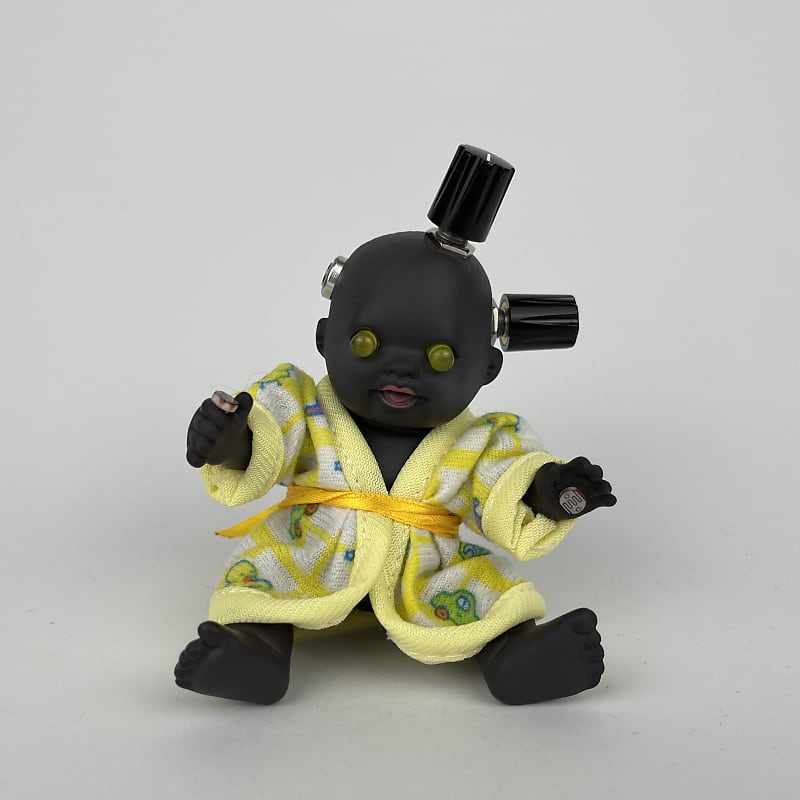 Theremin toy top