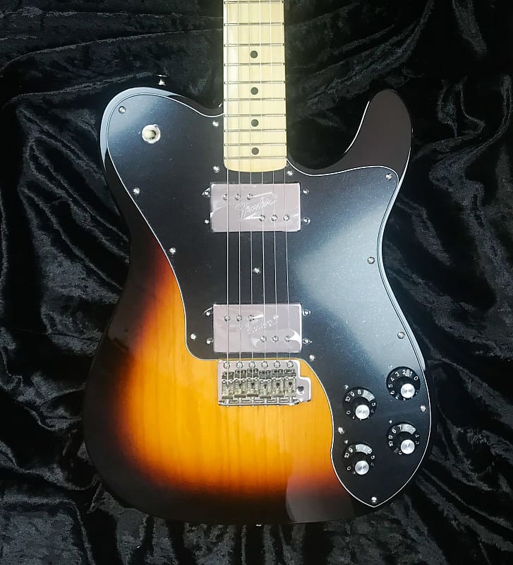 Fender MIJ 70s Telecaster Deluxe w Tremolo, 3 Colour Sunburst