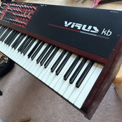 Access Virus KB 61-Key Digital Synthesizer