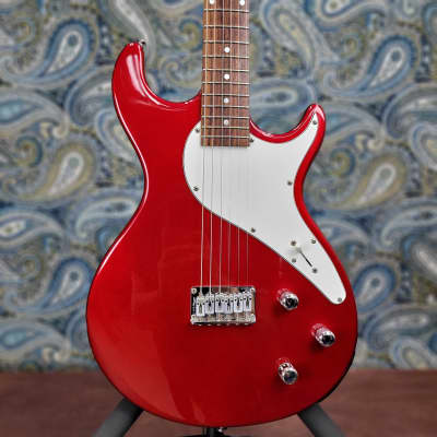 Line 6 Variax 300 Red | Reverb