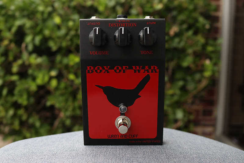 Wren and Cuff Box of War OG Limited Edition Red / Black