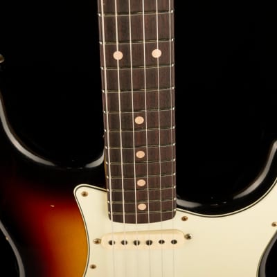 Fender Custom Shop 1961 Stratocaster Hardtail Journeyman Relic 3-Tone Sunburst image 3