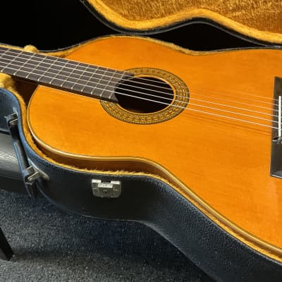 Raimundo classical electric guitar model #106 made in Spain 1970s-1980s in excellent condition with original vintage hard case. image 3