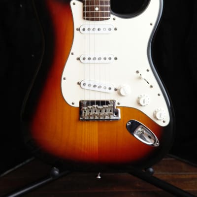 Fender American Standard Stratocaster Sunburst Electric Guitar 2008 Pre-Owned for sale