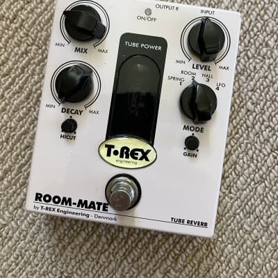 T-rex Room Mate v2 Tube Reverb リバーブ T-Rex Room-Mate Tube Reverb Effect | RetroFret