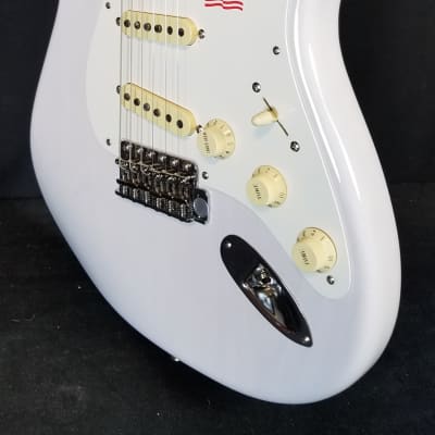 Fender Eric Johnson Artist Stratocaster, Maple FB, White Blonde W/Case 2023 image 5