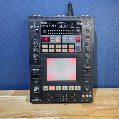Korg Kaoss Mixer KM-2 DJ Mixer / Effects Processor / Sampler | Reverb