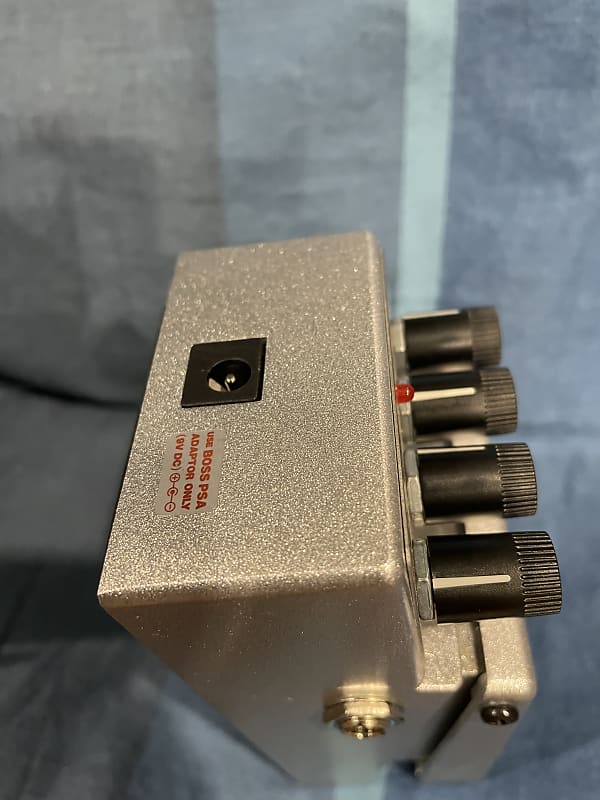 Boss FB-2 Feedback/Booster | Reverb Canada