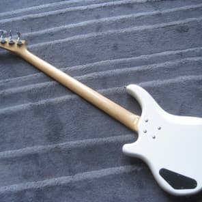 Washburn B-2 プレシジョンベース ジャパンビンテージ Washburn B-2 プレシジョンベース ジャパンビンテージ Washburn