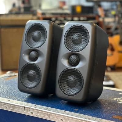 IK Multimedia iLoud MTM 2-Way Active Studio Monitors (Pair) | Reverb