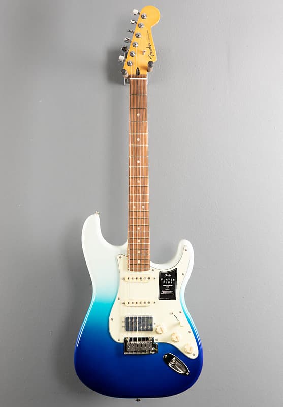 Fender Player Plus Stratocaster HSS Maple Fingerboard