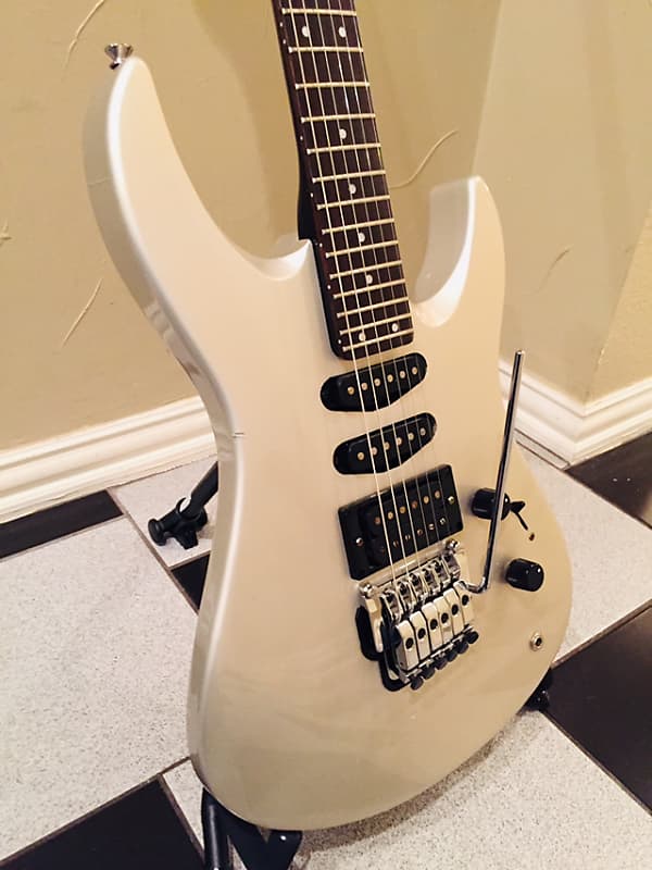 Yamaha 24 deals fret electric guitar