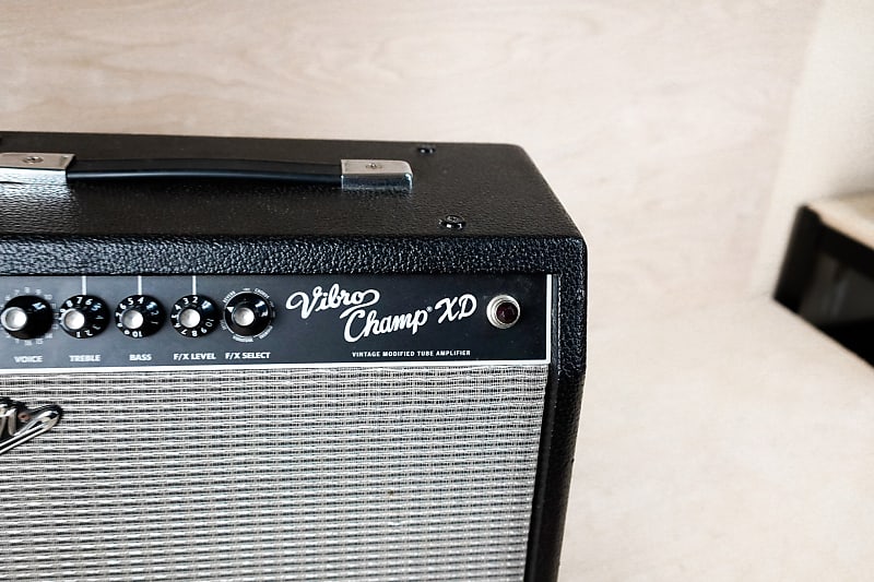 Fender Vibro Champ XD 5-Watt 1x8