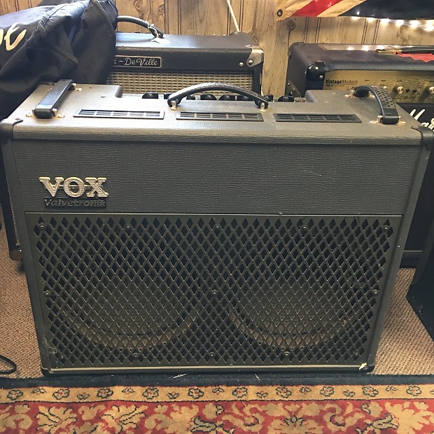 Vox AD100VTXL Valvetronix 212 Combo Amp Reverb