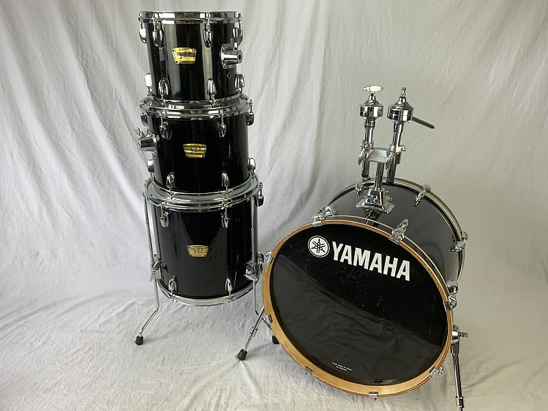 Yamaha YD Series 4 Pc. Drum Set 10/12/14/20 - Shell Pack Gloss Black