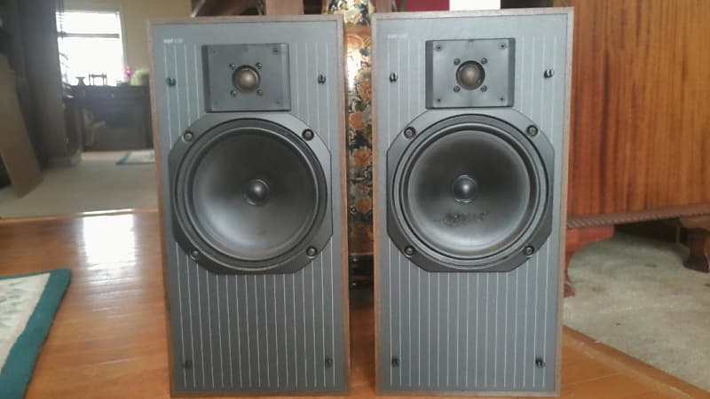 KEF C30 speakers in excellent condition image 1