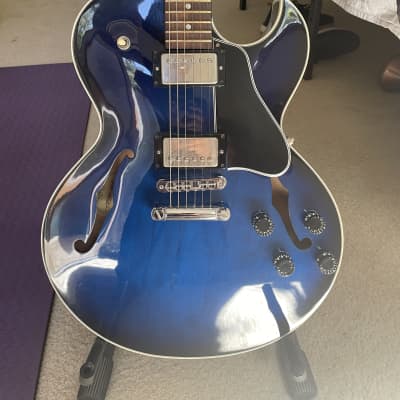 Gibson ES135 1991年製 Gibson ES-135 1991 - 2003 | Reverb