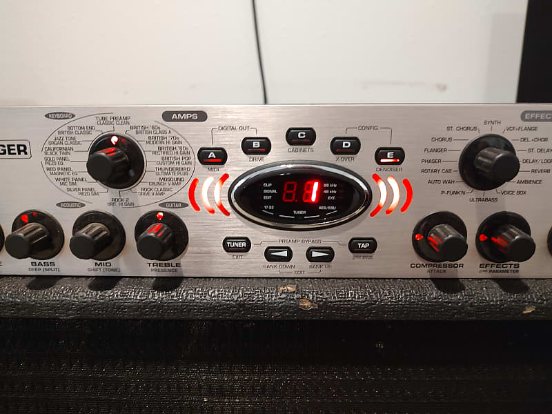 ○日本正規品○ BEHRINGER ベリンガー THE V-AMP GOES PRO ギター