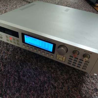 Akai S3000XL Sampler - 32MB - LED Display - CF Card HDD - OS2.0