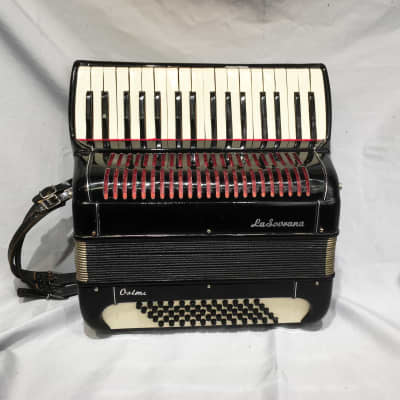 Rebuilt and tuned 1940's 60 Bass Italian accordion image 1