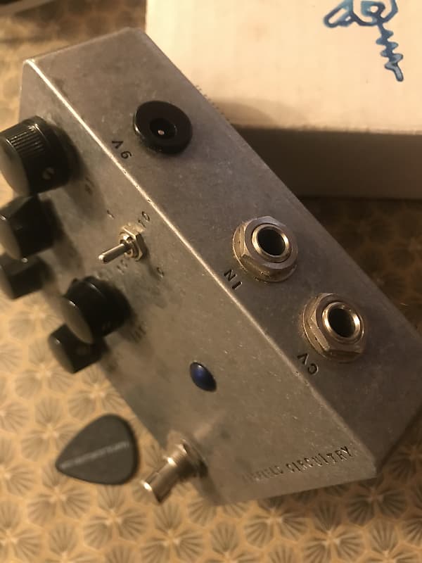 Fairfield Circuitry Four Eyes Crossover Fuzz | Reverb
