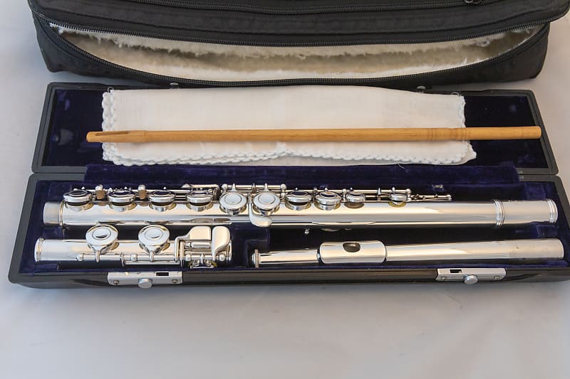 Yamaha YFL-32 Intermediate Flute Sterling Silver Headjoint *Made in Japan*Cleaned & Serviced *New Pads image 1