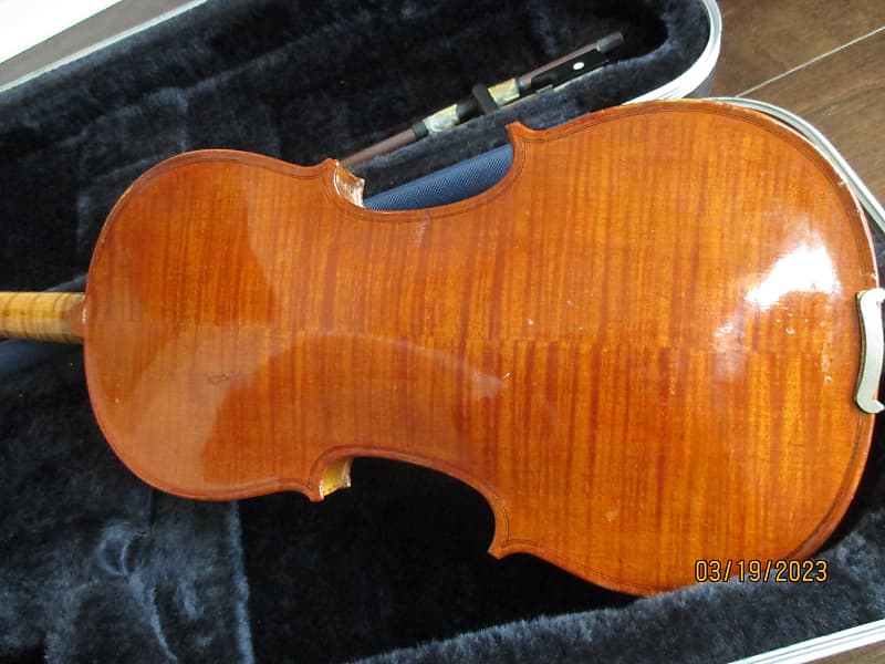 Ensemble Brand  7/8 size Violin. with case and bow image 1